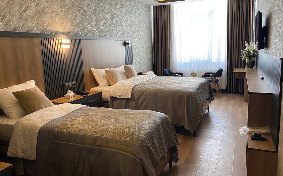 tatvan revolcrystal otel 3 kişilik oda 1